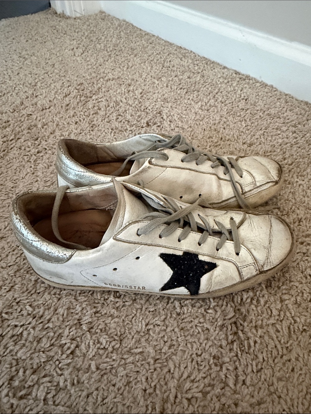 Golden Goose Sneakers size 38 - Picture 2 of 4